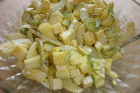 Хрустящий зелёный салат с анисовой ноткой  в союзе с сыровяленным подкапченным окороком: шаг 5