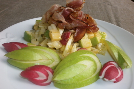 Хрустящий зелёный салат с анисовой ноткой  в союзе с сыровяленным подкапченным окороком: шаг 9