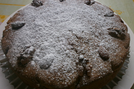 Домашний влажный ореховый пирог из цуккини: шаг 8
