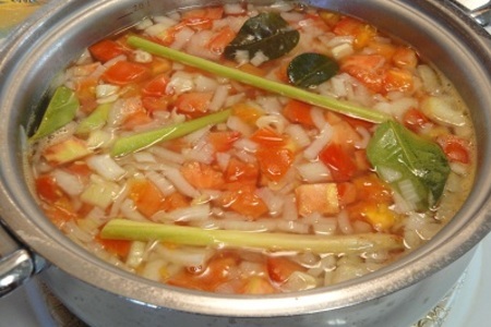 Остро-кислый суп tom yam: шаг 3