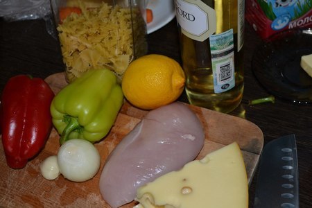 Макароны с куриным филе и сырным соусом с паприкой: шаг 1