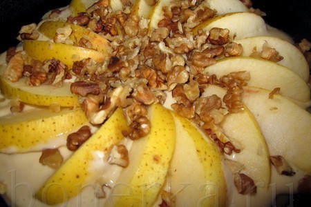 Пирог с яблоками и грецкими орехами на скорую руку: шаг 4