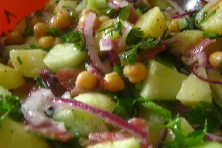 Картофельный салат с нутом и беконом: шаг 5