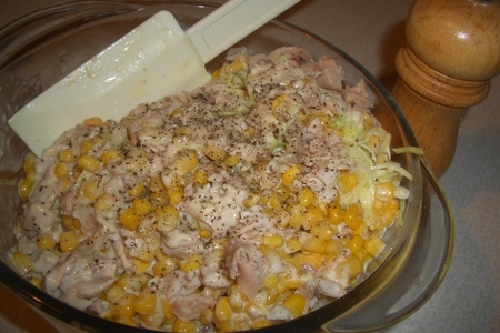 Куриный салат с кукурузой и белокочанной капустой: шаг 7