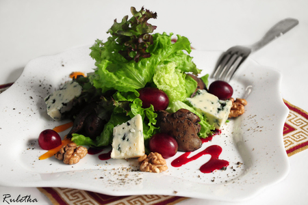 Салат с куриной печенью фламбе, фенхелем и виноградом "la dolce vita".: шаг 16