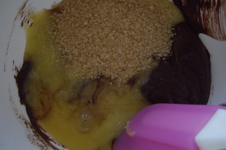 Черёмуховый кекс на меду: шаг 3