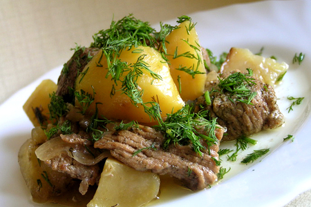 Мясо в укропе с картошкой (в горшочке) : шаг 7