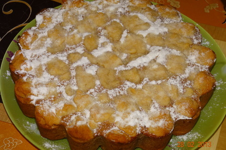 Творожный пирог с вареньем под медово-масляной крошкой: шаг 6