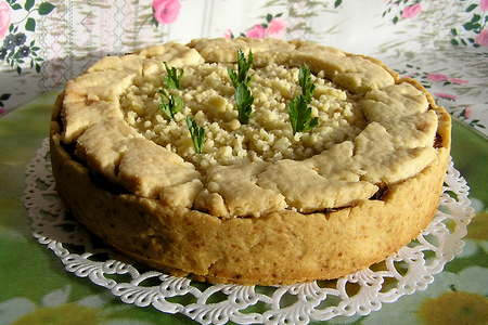 Мясной пирог с рисом, карамелизированным луком и яблоками: шаг 14
