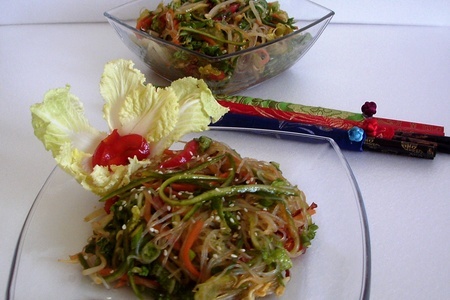 Овощной салатик с ростками фасоли в китайском стиле.  : шаг 3