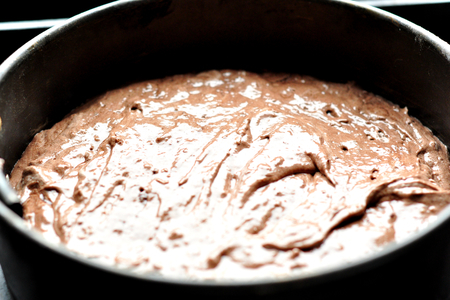 Шоколадный тарт-финансье  с чайными грушами в карамели.: шаг 1