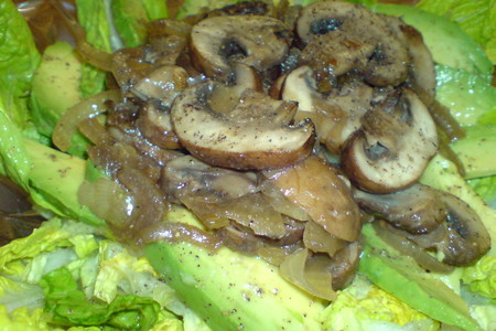 Салат из авокадо с грибами: шаг 6