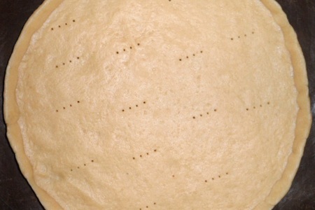 Пирог с яблоками и брусникой из песочного теста: шаг 2