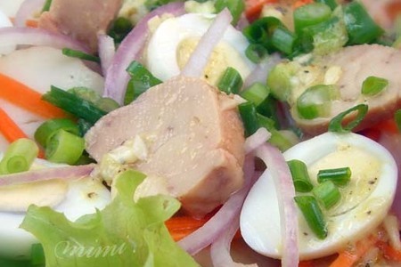 Зеленый салат с печенью трески и перепелиными яйцами: шаг 1