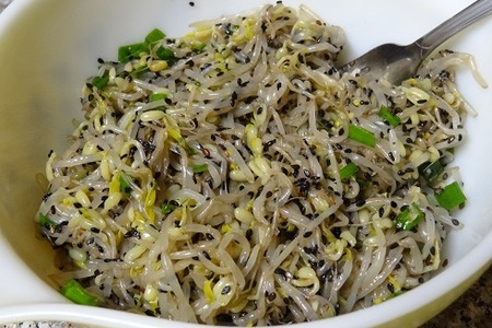 Корейский салат с ростками фасоли: шаг 6
