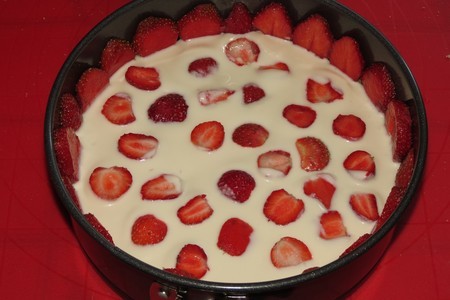 Торт "творожно - ягодное наслаждение": шаг 9
