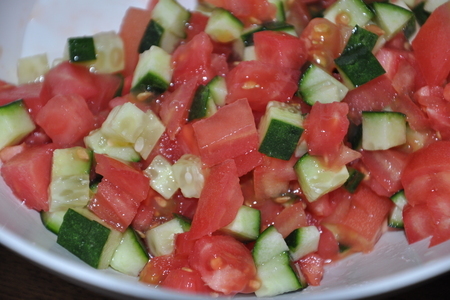 Свежий овощной салат с клубникой: шаг 1