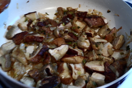 Жаркое с белыми грибами и картофелем.: шаг 2