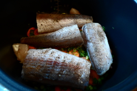 Рыба на овощной подушке.: шаг 4
