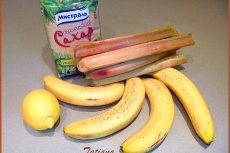 Конфитюр с ревенем и бананами: шаг 1