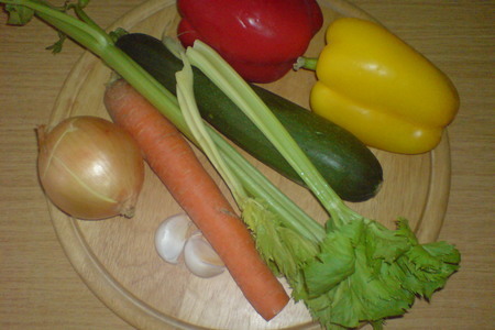 Макароны в сырно-овощном соусе: шаг 1