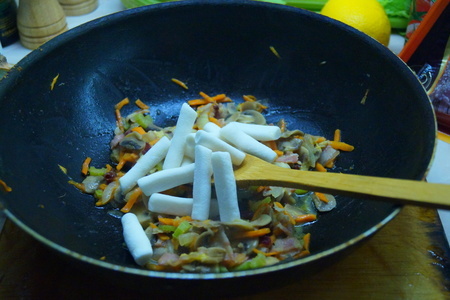 Ттокпокки. рисовые брусочки с мясом, овощами и грибами.: шаг 5