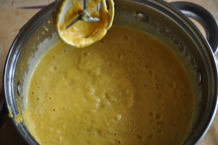 Морковно-сливочный суп-пюре с карри и ананасами: шаг 5