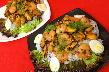 Тёплый салат из морепродуктов с рисом (дуэль): шаг 11