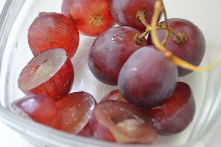 Мини слойки с виноградом: шаг 2
