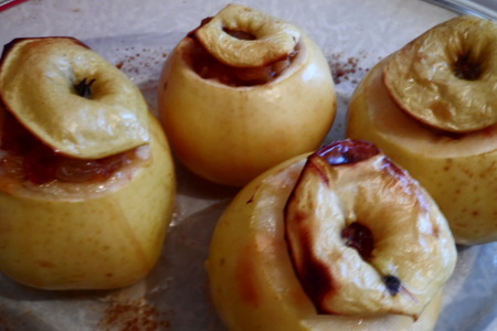 Яблочки запечёные с сухофруктами и клубничным конфитюром.: шаг 5