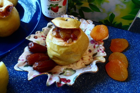 Яблочки запечёные с сухофруктами и клубничным конфитюром.: шаг 8
