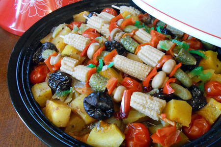 Индюшачьи сердечки с фасолью и осенними овощами (свежими и маринованными) в тажине: шаг 13