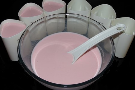 Йогурт с клюквенным сиропом (тест-драйв): шаг 4