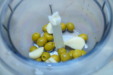 Баклажанный дип с оливками или любимая баклажання икра в средиземноморком прочтении. тест-драйв.: шаг 7