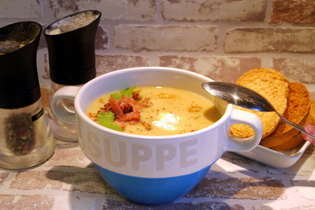 Суп-крем из кольраби с беконом и ветчиной: шаг 7