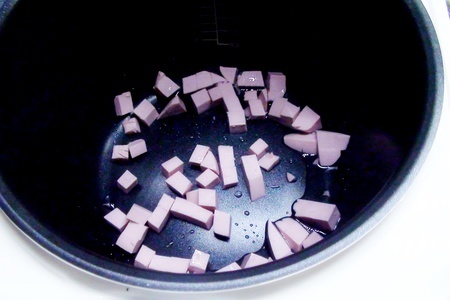 Омлет «розовый» с колбасой, в мультиварке. тест-драйв.: шаг 1