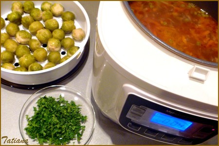 Овощной суп с брюссельской капустой и диким рисом в мультиварке ( тест-драйв ): шаг 5