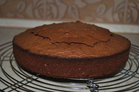 Шоколадный торт по рецепту бабушки ивонн "домашний праздник": шаг 7