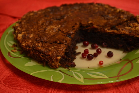 Шоколадный пирог с брусникой: шаг 6