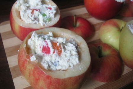 Яблоки фаршированные творогом и цукатами (тест-драйв): шаг 6