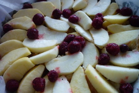 Яблочно-хлебная запеканка с ягодами и сухофруктами (для уютного домашнего чаепития): шаг 4