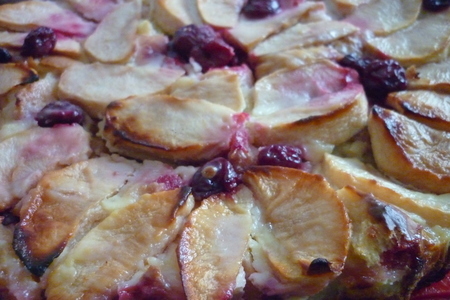 Яблочно-хлебная запеканка с ягодами и сухофруктами (для уютного домашнего чаепития): шаг 5