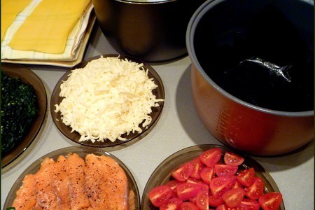 Лазанья с лососем и шпинатом в мультиварке ( тест-драйв ): шаг 8