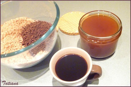 Торт шоколадно-кофейный с миндально-медовым кремом в мультиварке: шаг 9