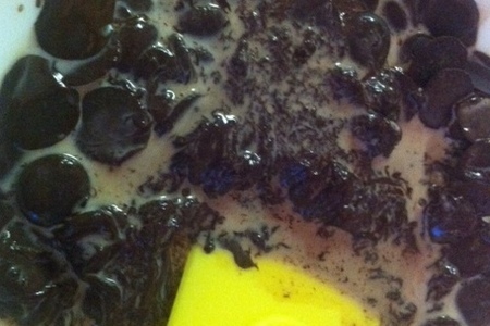 Шоколадный пирог с мятной глазурью.: шаг 2