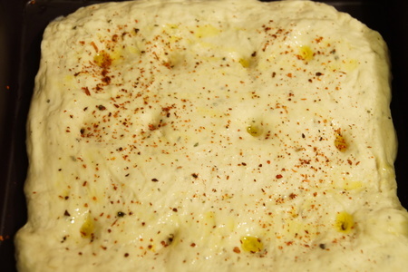 Фокачча на картофельном отваре с оливковым маслом и травами: шаг 2