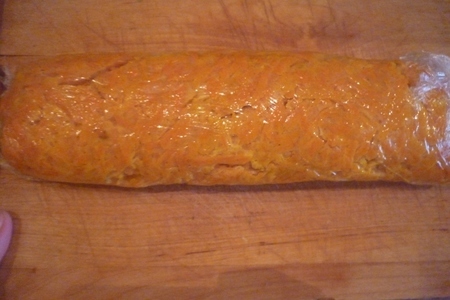 Морковный рулет с творожным сыром: шаг 7