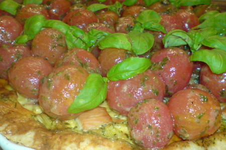 Открытый пирог с рыбой c маринованными помидорками "золотая рыбка": шаг 9
