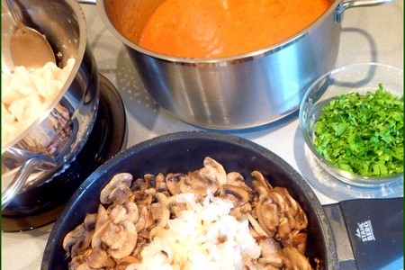 Рагу фасолево-грибное в томатном соусе: шаг 6