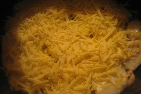 Скумбрия запеченная с картофелем,шампиньонами и сыром в мультиварке: шаг 6